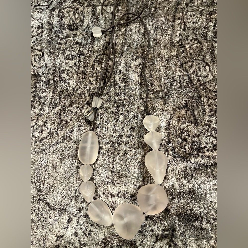 Sylca necklace with clear rock beads